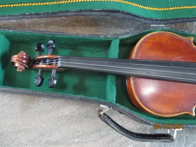 German Violin with case and bow,  3/4 size. Made in West Germany 3