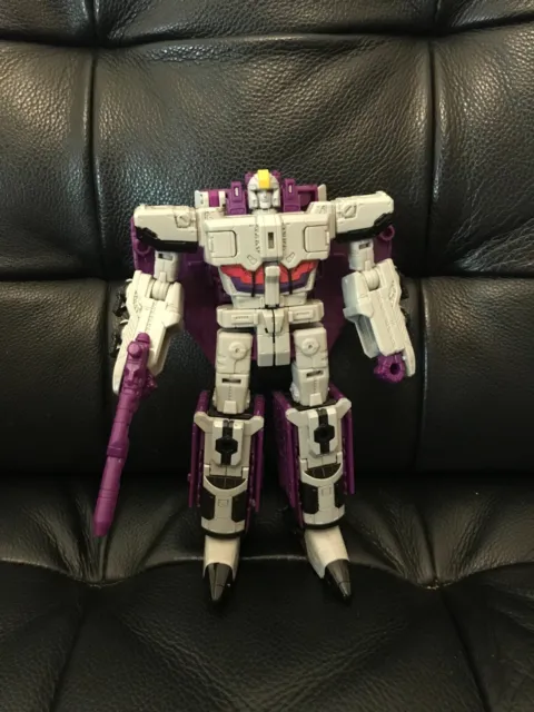 transformers generations titans return astrotrain figure missing one weapon