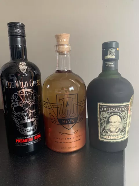 Vends 3 superbes bouteilles de rhum