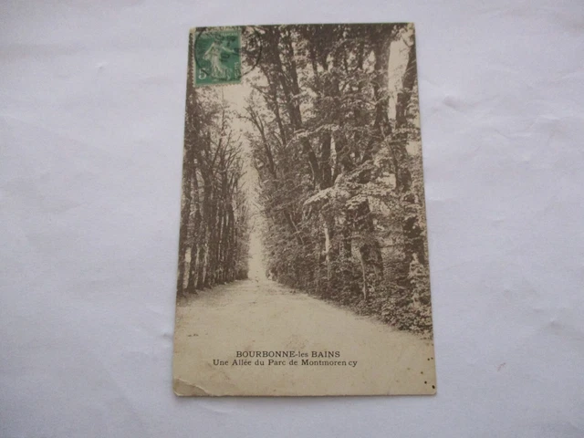 Cpa Haute Marne 52 Bourbonne Les Bains Une Allee Du Parc De Montmorency