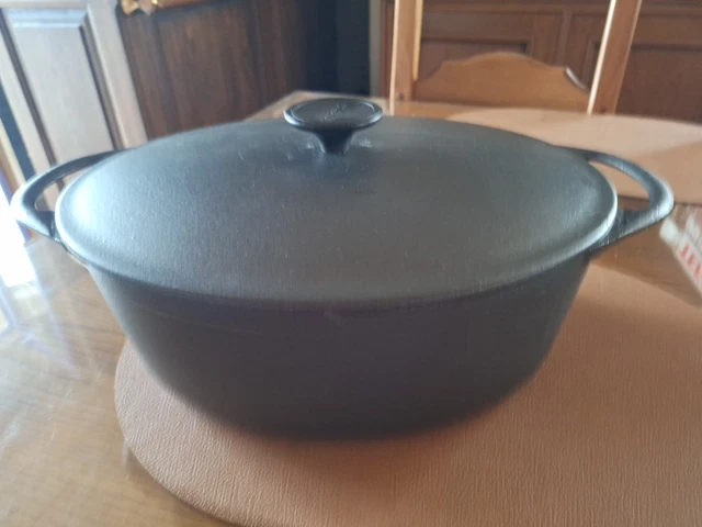 Cocotte En Fonte Ronde 24 Cm Cousances N°24 – Noir, Vintage, état D’usage