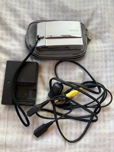 SONY CYBER-SHOT DSC-T50 Silver 7.2MP Compact Digital Camera Tested