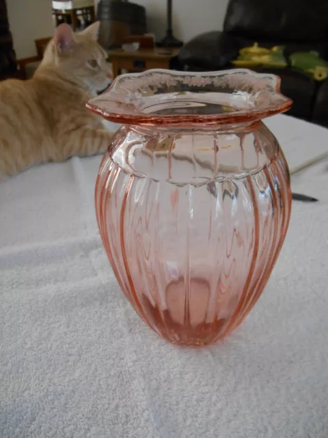 Pink depression vase Adam pattern Jeannette