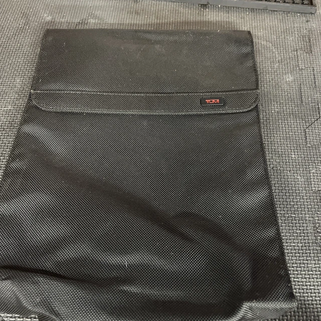 Tumi Document or Laptop Sleeve: Ballistic Nylon Black - Three Compartments