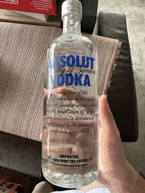 Absolut Vodka Blue 1000ml SC Sec Cap RARE full and sealed!