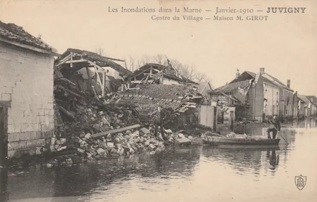 CPA 51 Les Flundations dans la Marne JUVIGNY Centre du Village Maison M GROT