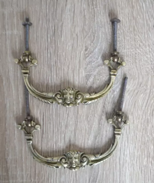 Ancienne paire de poignées articulées de tiroir en bronze (Manque 2 écrous)