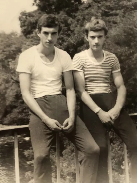1970s Two Affectionate Handsome Men Guys Portrait Gay Int Vintage Photo