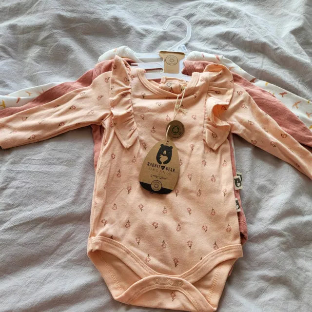 Bnwt 3 Pack Organic Cotton Baby Bodysuits Girls Extra Soft 3-6 Monts