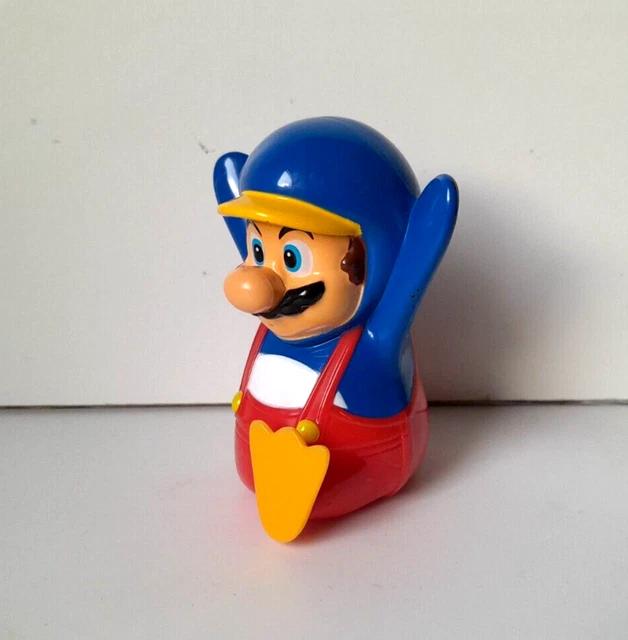 MCDONALD'S HAPPY MEAL Penguin Penguin Super Mario Bros Nintel