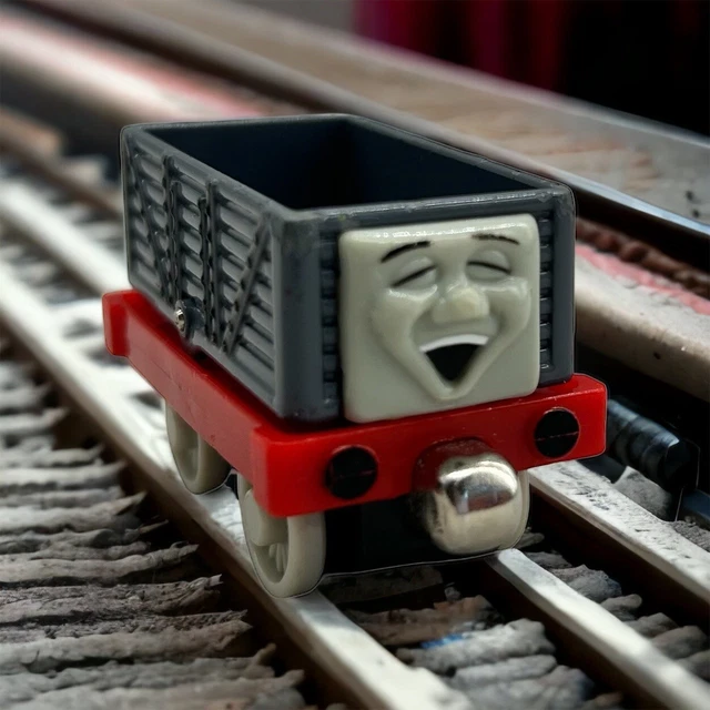 thumbnail image 2 of Thomas & Friends New Disel Color Changers Metal 2 of 11