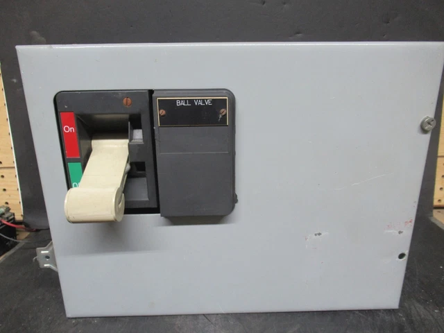 Cutler Hammer Motor Control Feeder Bucket Model: 2100 12" W/ Mcp23480Cr 50 Amp
