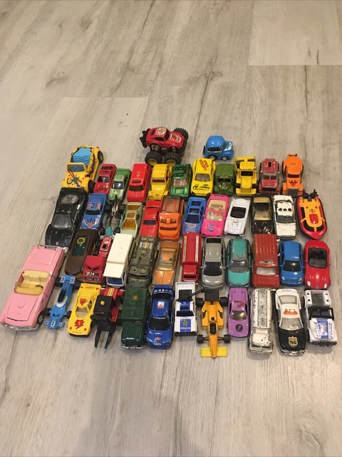 Lot De 50 Voitures Miniatures - Hot Wheels, Matchbox, Welly, Majorette, Siku - Occasion En Bon état