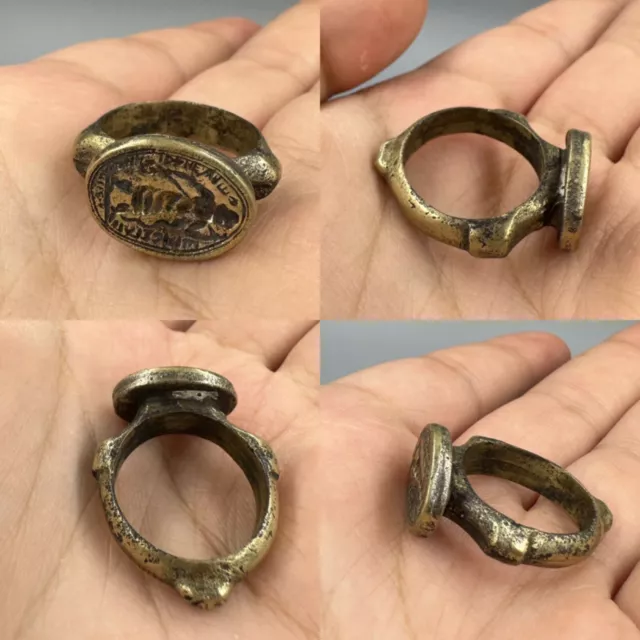 Very unique ancient Roman bronze ring with king intaglio -