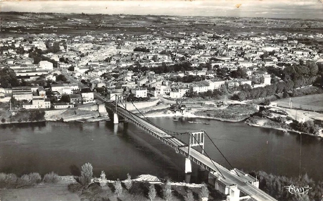 Fichier:Langon - pont suspendu 4.jpg - Wikipédia