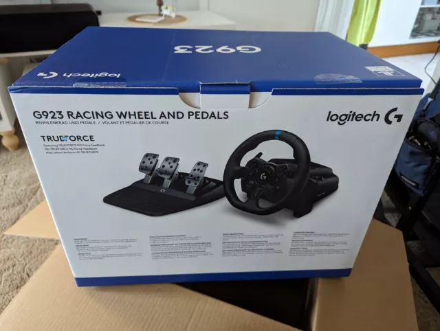 Logitech G923 Steering Wheel and Pedals Trueforce with broken table clmp