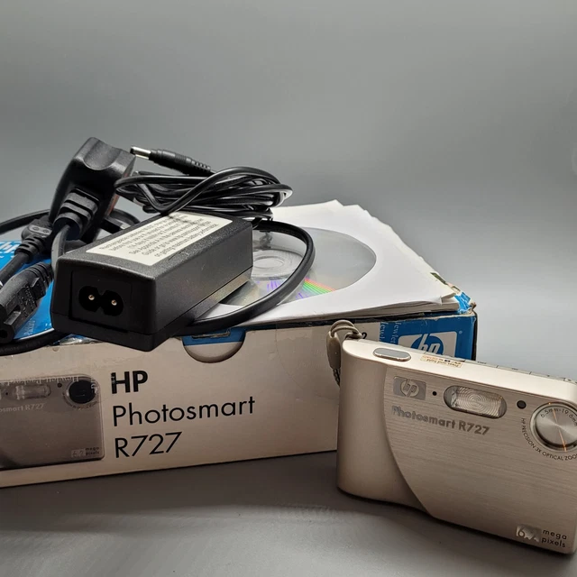 HP Photosmart R727 6.2MP Compact Digital Camera Silver Tested