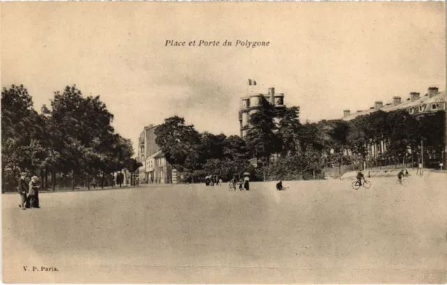 CPA AK Vincennes Place et Porte du Polygone FRANCE (1283199)