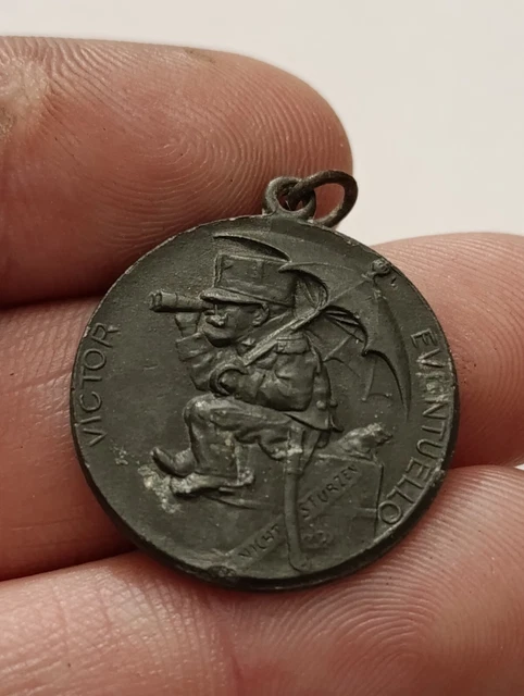 Médaille Rectangulaire à Identifier En Bronze