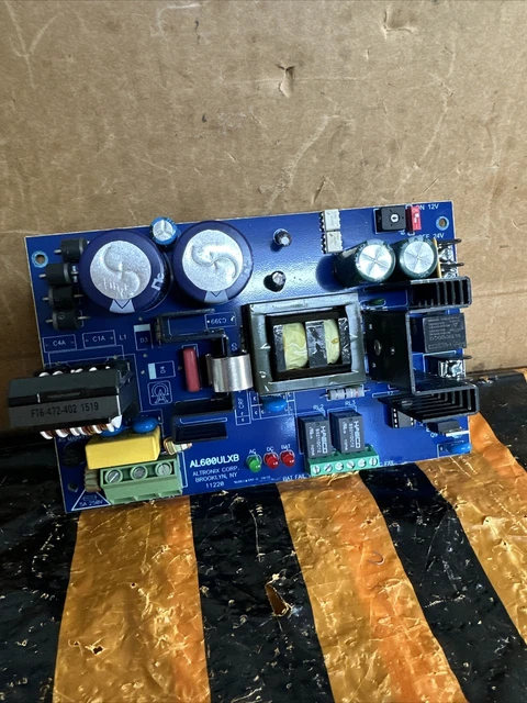 Altronix AL600ULXB Power Supply used