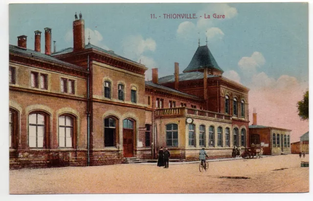 THIONVILLE - Moselle - CPA 57 - la Gare