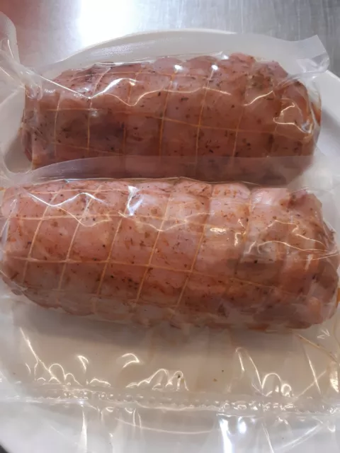 Kaninchen Rollbraten 2 Stück ca.900g-1000g 25€/kg fertig gewürzt! Salz / Paprika