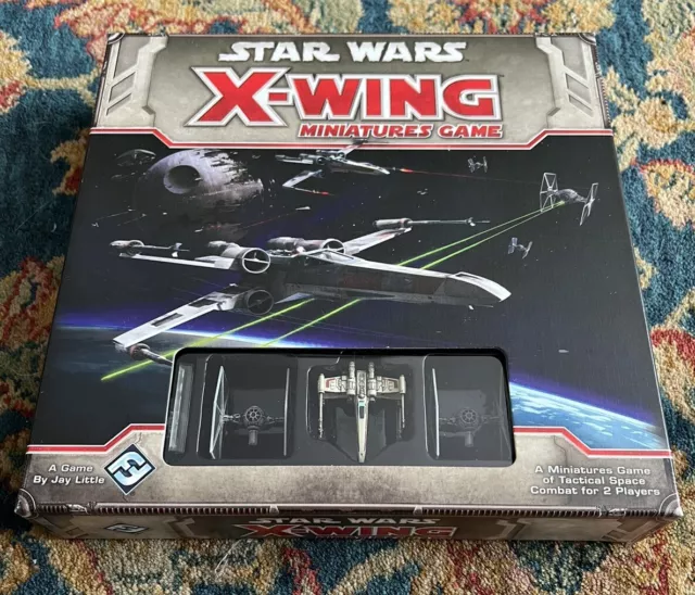 Star Wars X Wing Miniatures Core Game Starter Set ( 1st Edition) - Complete