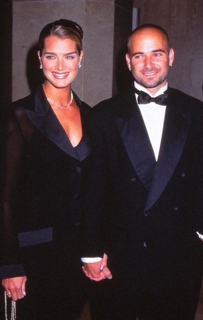 DIA BROOKE SHIELDS und Andre Agassi 1996 KB-format Fotograf P26-21-3-2 ...