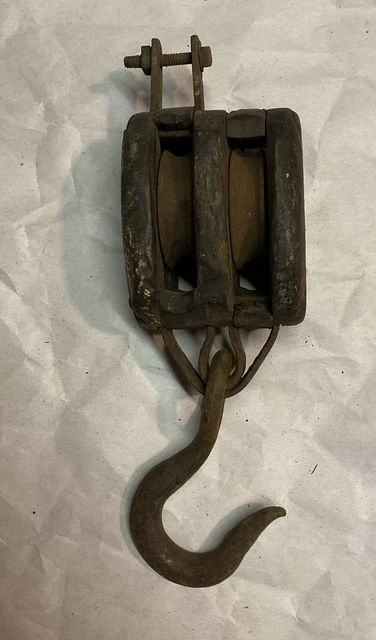 VTG Rustic Wood & Cast Iron Block & Tackle Double Pulley Hook Primitive