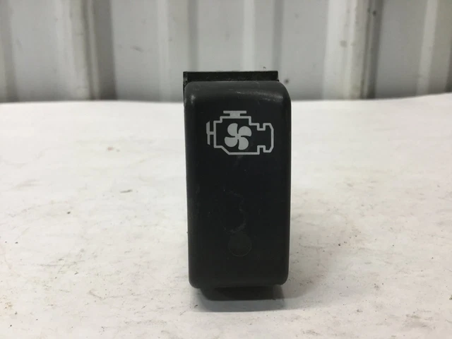 Kenworth T660 FAN OVERRIDE Dash/Console Switch - Used | P/N P27104013