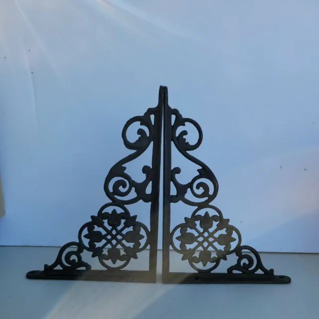 Vtg Iron Art Company Shelf Brackets Style LB 11 Black Cast Iron New In Box 5"×7"