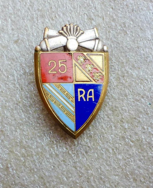 INSIGNE DU 7E ESCADRON du 2 RD REGIMENT DE DRAGONS - ABC ARME BLINDEE CAVALERIE EUR 36,50 - FR