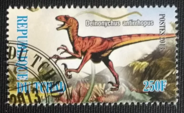 135.CHAD 2013 (250F) D'Occasion Tampon Dinosaures (Deinonychus Antirrhopus)