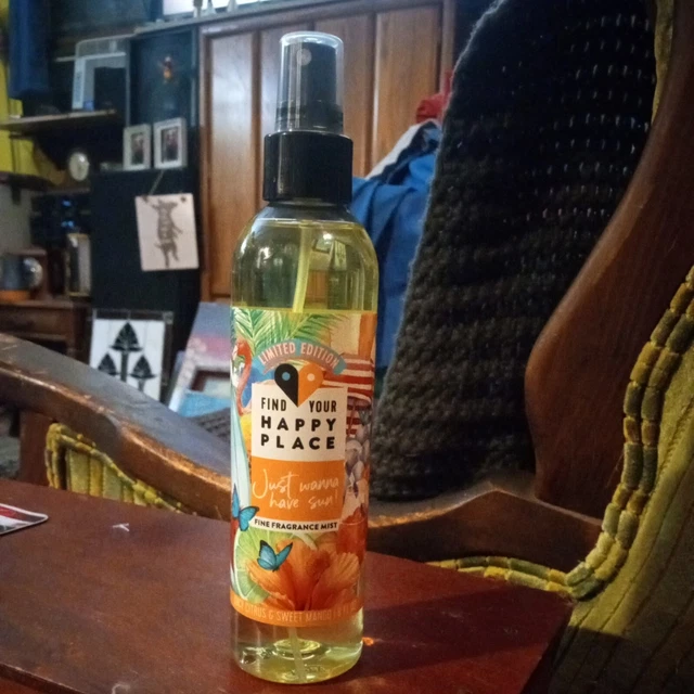 FIND YOUR HAPPY Place Fine Fragrance Mist, Juicy Citrus & Sweet Mango