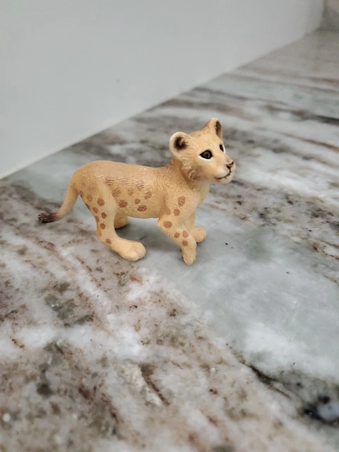 Schleich Standing Lion Cub Baby Wildlife Figure Male Retired 2006 Animal Figure