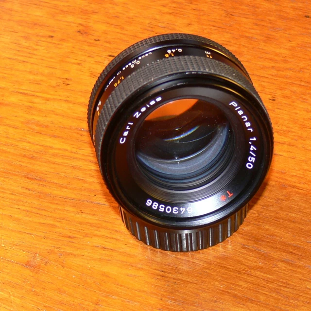 Carl Zeiss Planar T*  f1.4 50mm PRIME LENS Contax Yashica CX mount