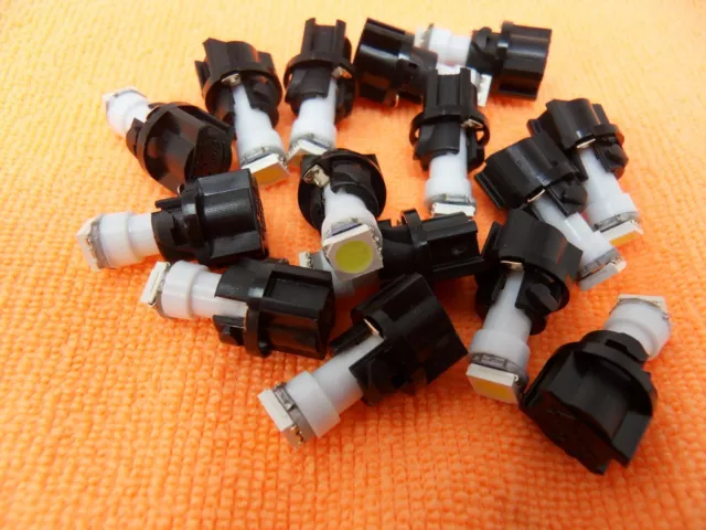 15 PACHISLO SLOT MACHINE Light Bulbs LED #85 OEM LIGHTS WITH BASES 24V  NEW