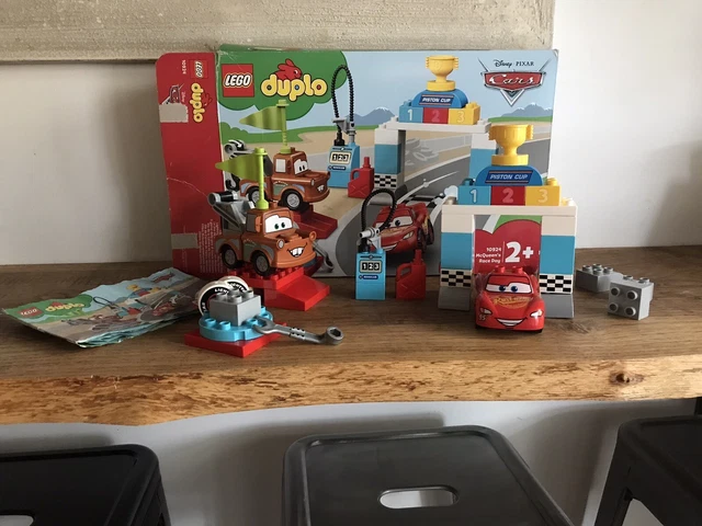 LEGO DUPLO CARS Lightning McQueen s Race Day 10924 Disney Pixar