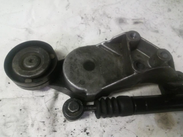 038903315 galet tendeur pour AUDI A3 2.0 TDI 16V 2003 4340000 187773