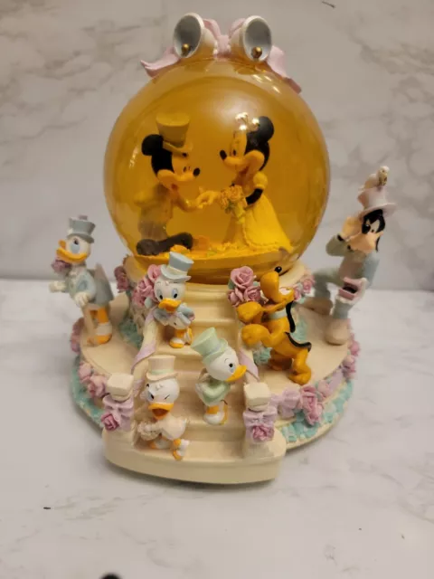 Disney Mickey Minnie Snow Globe Wedding March Musical Goofy Donald Daisy Pluto