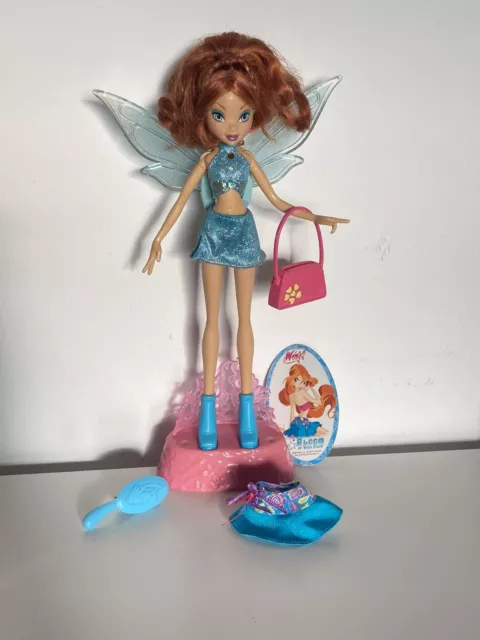 Winx Club Flutter Magic Bloom Mattel Doll Puppe