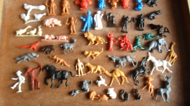 Figurines Assises échelle 1:50 - Lot De 25 Personnages Peints - Pour Modélisme Ferroviaire, Dioramas
