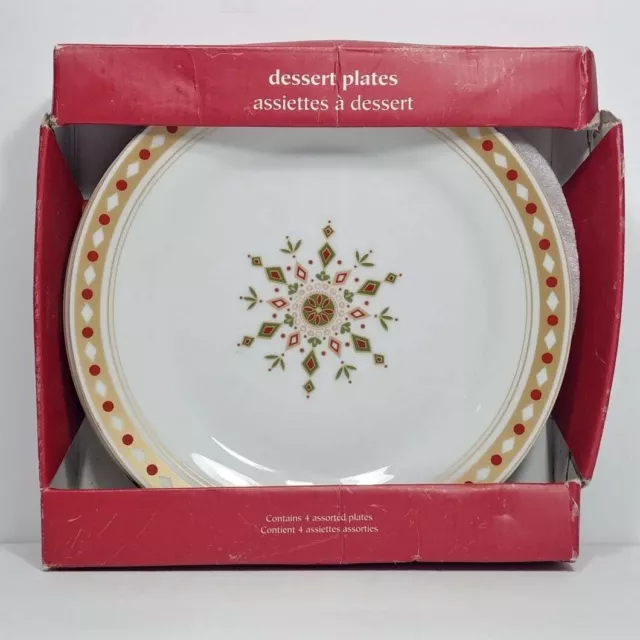 Pier 1 Imports 4 Festive Snowflake Holiday Dessert/ Bread Plates 7.5 in EUC