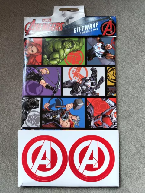 Paquete de envoltura de regalo de Marvel Avengers contiene 2 hojas y etiquetas de papel de envolver