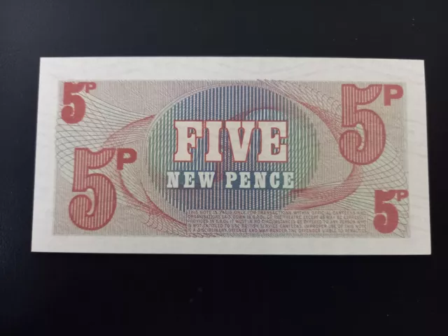 Royaume Uni Billet De 5 New Pence British Armed Forces