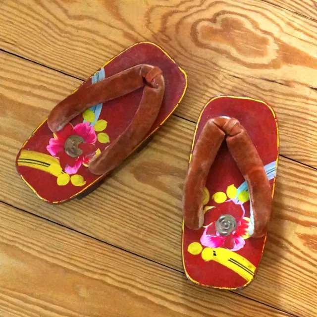 Vintage Japanese GETA Red Lacquered Wood Shoe Floral Motif Circa 1948