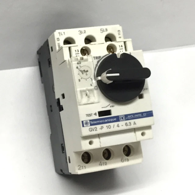 Telemecanique GV2-P10 Manual Motor Starter Circuit Breaker, 4-6.3A w/Aux GVAE1
