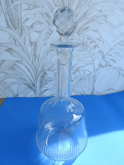 Ancienne carafe de vin - France Ancienne carafe de vin - France