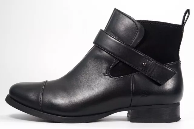 Collection by clarks hotsell netley ella leather boots
