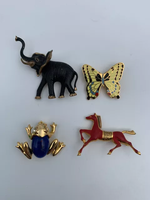 Lot 4 Broches Fantaisie 32 Grammes Papillon Elephant Cheval Grenouille W541